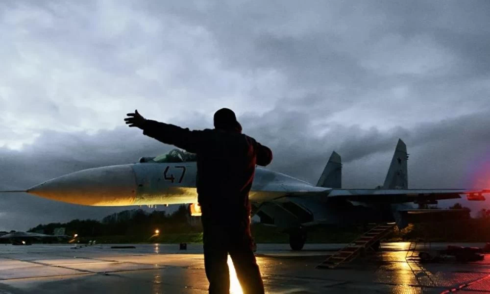 Κινητικότητα στα ρωσικά σύνορα: Ρωσικό Su-27 αναχαίτισα αμερικανικά & γερμανικά αεροσκάφη